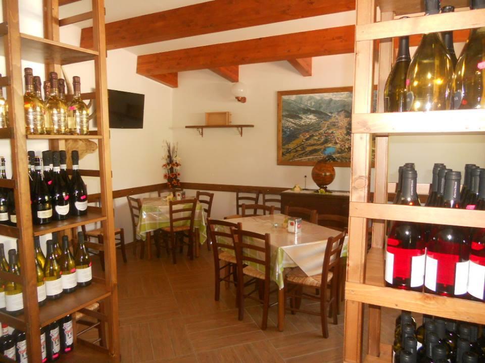 La Locanda Del Lago Lucciola Villalago Eksteriør billede