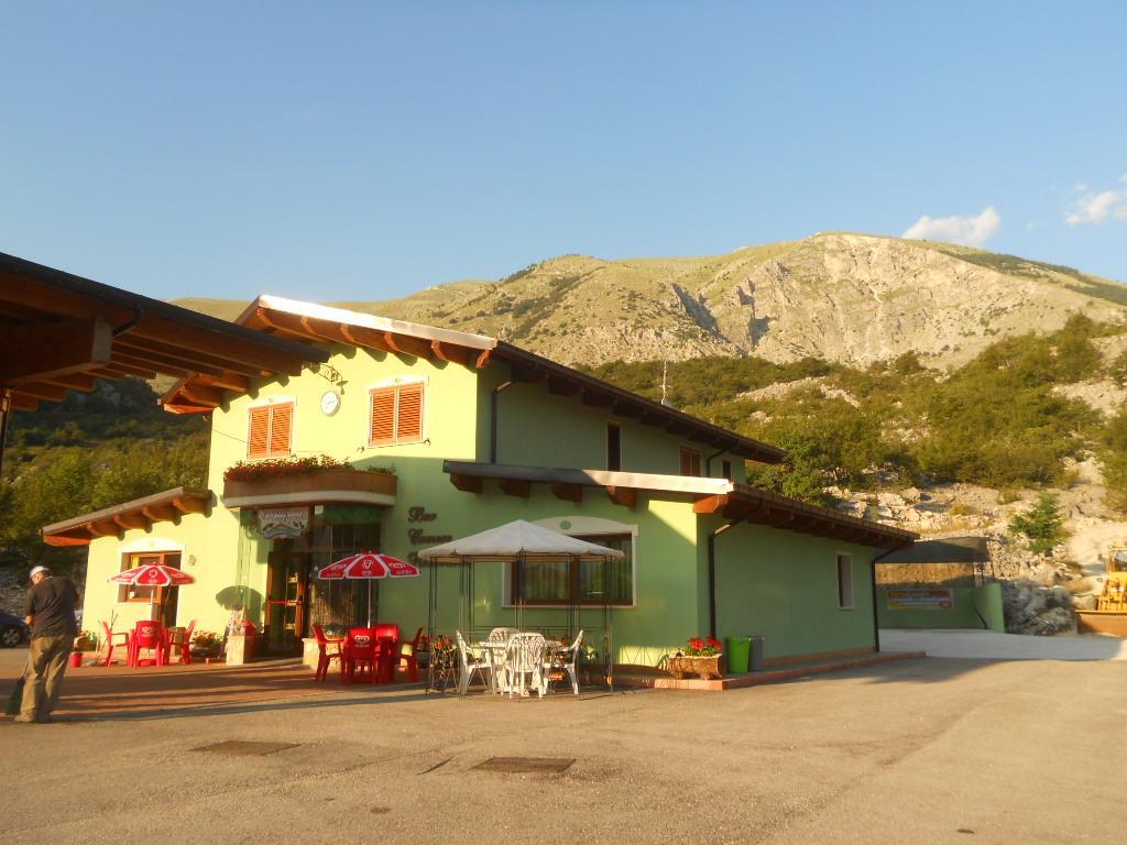 La Locanda Del Lago Lucciola Villalago Eksteriør billede
