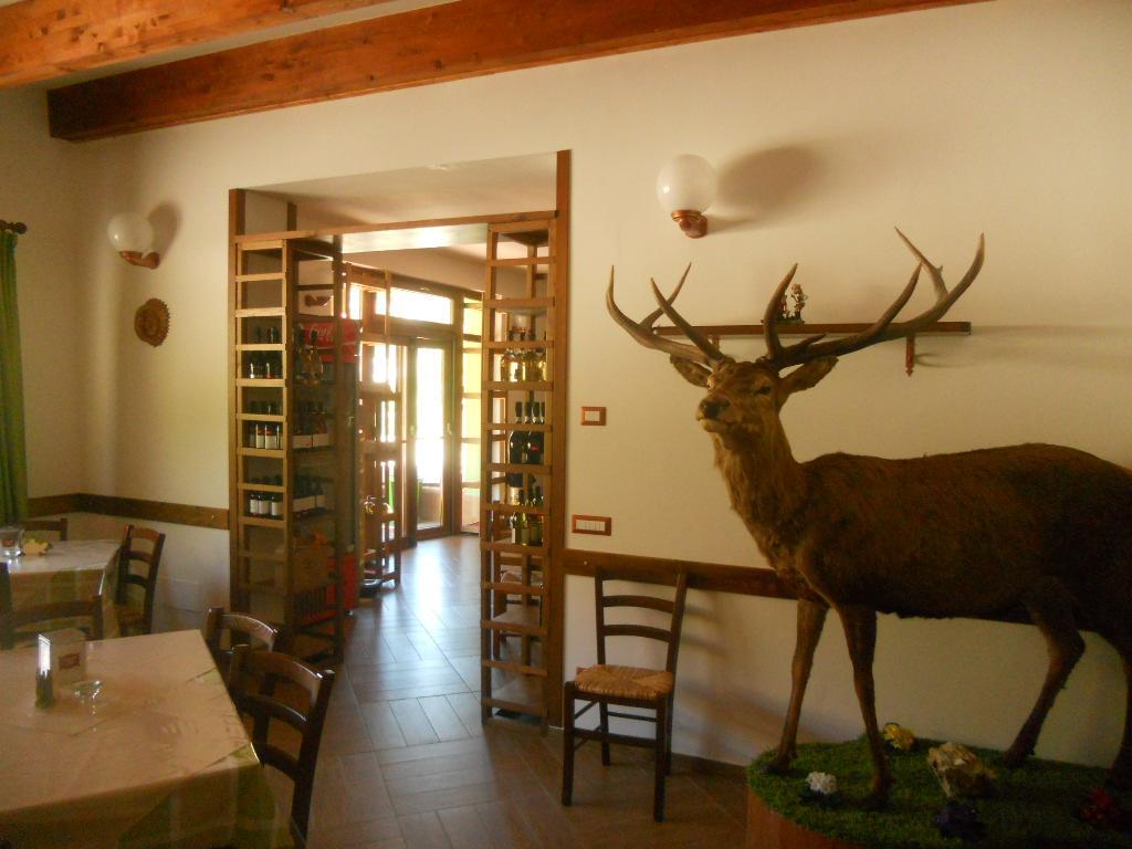 La Locanda Del Lago Lucciola Villalago Eksteriør billede