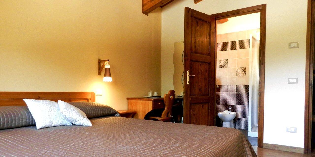 La Locanda Del Lago Lucciola Villalago Eksteriør billede